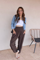 Chic Effortless Edge Jogger Pants