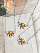 Days of Spring Collection Rosarita & Pink Conch Half Daisy Necklace