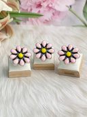 Days of Spring Collection Rosarita and Pink Conch Daisy Ring